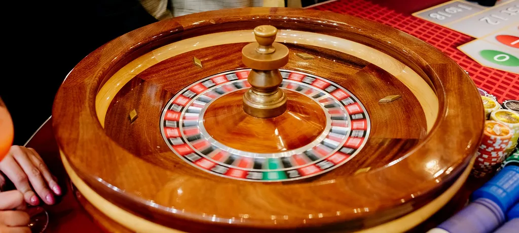 Roulette wheel and betting layout