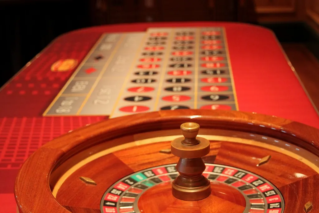 Roulette wheel and betting layout
